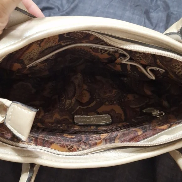 Purse - Picture 3 of 10